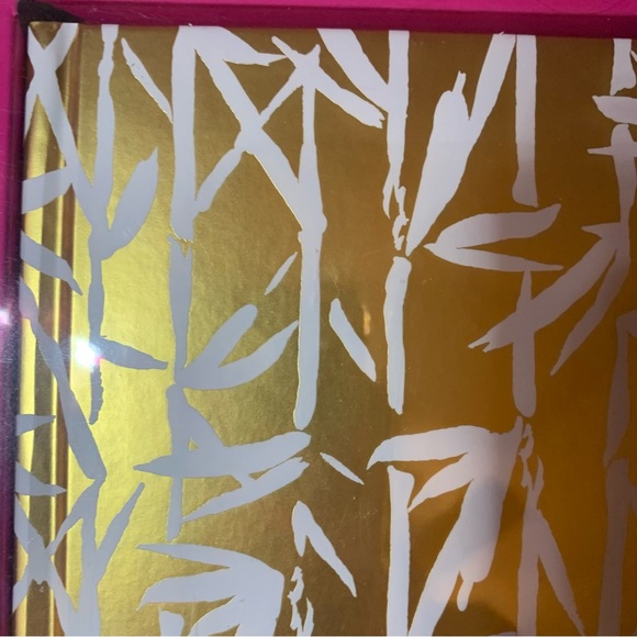 Lilly Pulitzer Bamboo Bash Boxed 128 pg lined Journal with Pen Gift Set - Picture 5 of 10